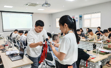 盛夏启航，共赴未来丨7709美彩国际智能2025年校招新员工培训正式开启